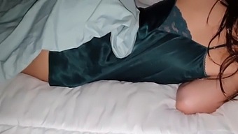Pov-Video Av Mig Som Knullar Min Styvsysters Fitta