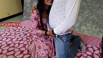 Anh Trai Của Priya Giúp Cô Ấy Với Quần Lót Ướt Trong Video 4k Này