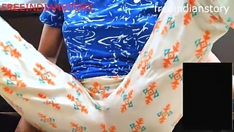مكالمة فيديو ساخنة لعمة ديزي مع زوجها الهندي