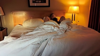 French Pornstar'S Wake-Up Call: Oral And Pussy Play
