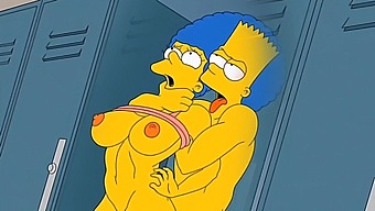 Marge, Suri Rumah, Mengalami Keseronokan Yang Hebat Ketika Dia Menerima Pancutan Air Mani Di Semua Lubangnya