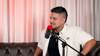 Természetes Mellek És Nagy Seggű Kolumbiai Szépség, Karol Rosado Akcióban Csak Rajongóknak.